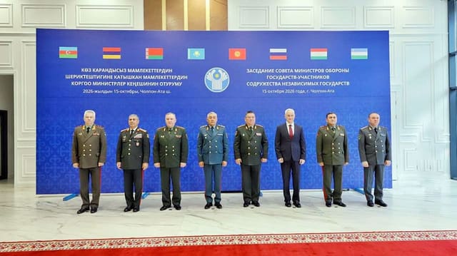 Zakir Həsənov MDB Müdafiə Nazirləri Şurasının iclasında iştirak edib