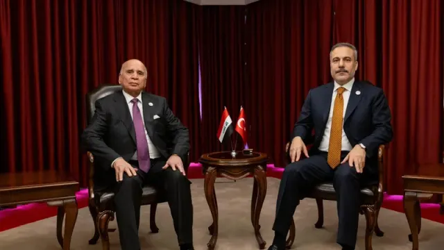 Hakan Fidan suriyalı həmkarı ilə görüşüb