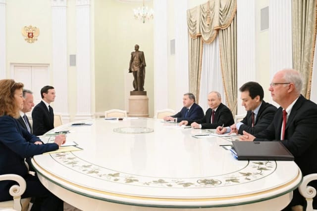 Putinlə Uitkoff arasında 5 saatdan çox davam edən görüş yekunlaşıb