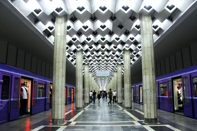 Bayramlarla əlaqədar Bakı metropolitenində iş saatı uzadılacaq
