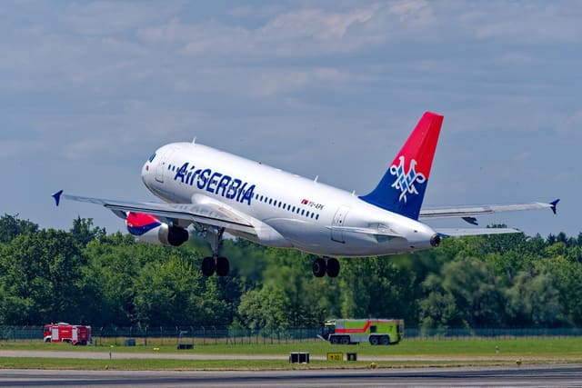 Belqrad–Bakı birbaşa aviareyslərinin açılış tarixi açıqlanıb