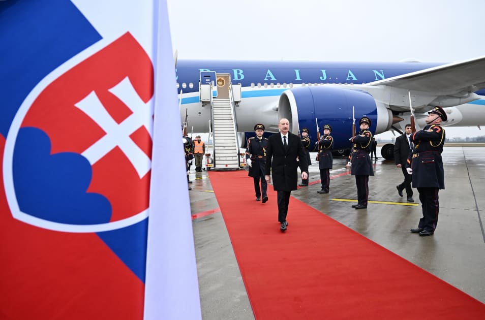 Azərbaycan Prezidenti İlham Əliyev Slovakiyaya rəsmi səfərə gəlib - YENİLƏNİB