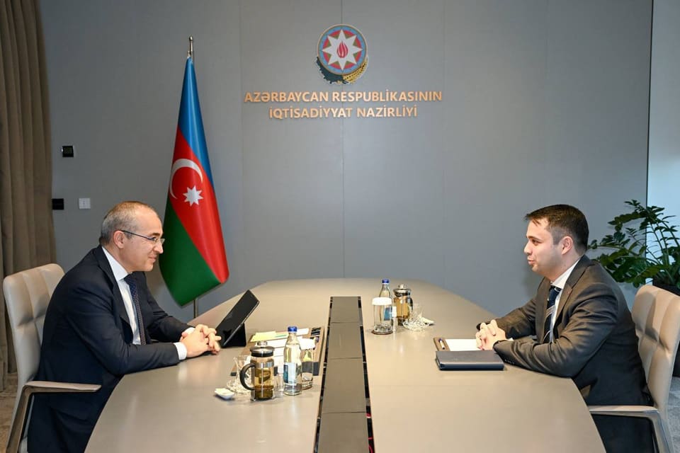 Mikayıl Cabbarov dördüncü “Yüksəliş” müsabiqəsinin qalibləri ilə görüşüb