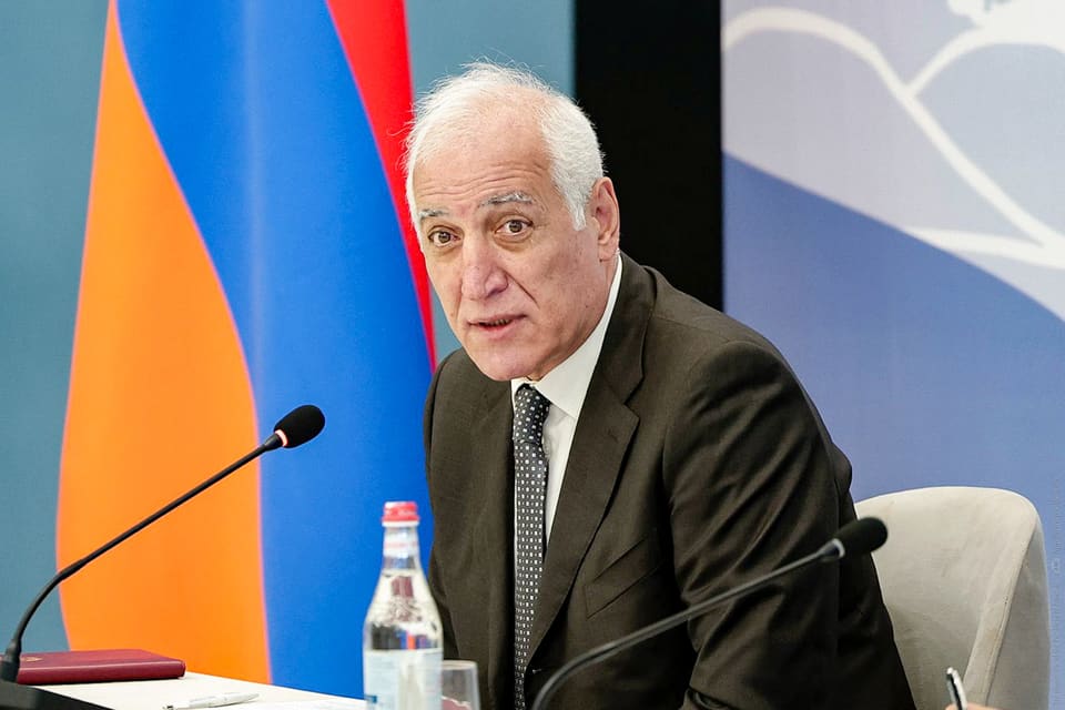 Ermənistan Prezidenti Gürcüstana gedib