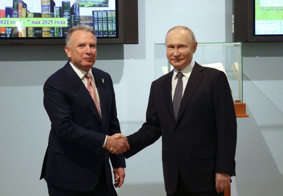 Uitkoff Putinlə danışıqlar aparmaq üçün Moskvaya gedib