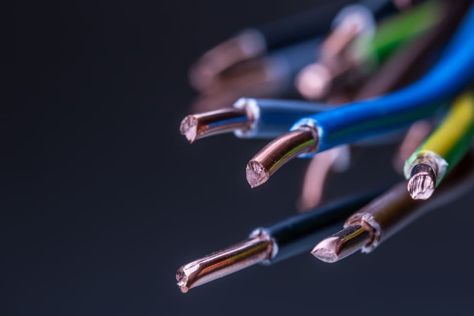Elektrik naqillərinin istehsalında artım qeydə alınıb