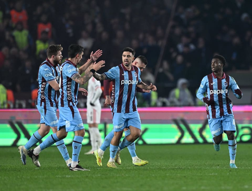 Türkiyə Super Liqası: "Beşiktaş" "Trabzonspor"la heç-heçə etdi 