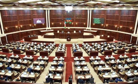 Milli Məclis 2026-cı ilin dövlət büdcəsini birinci oxunuşda təsdiqləyib
