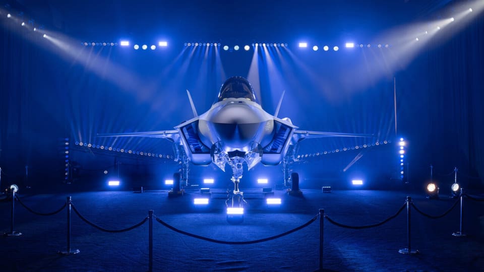 ABŞ Finlandiya üçün istehsal olunmuş ilk F-35A qırıcı təyyarəsini təqdim edib