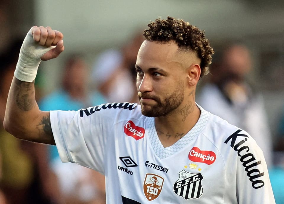 Neymar əməliyyat olundu 