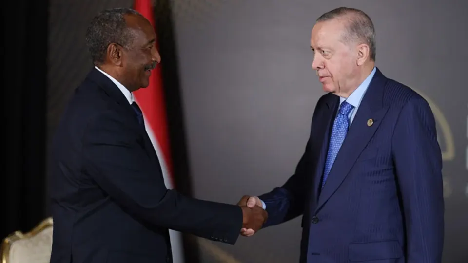 Ərdoğan Sudan lideri ilə qlobal məsələləri müzakirə edib