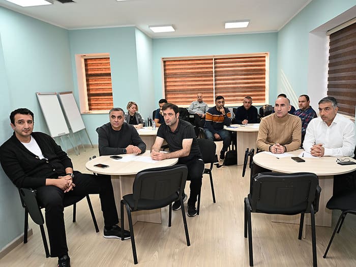 AFFA-da təlimatçılar üçün kurs keçirilib 