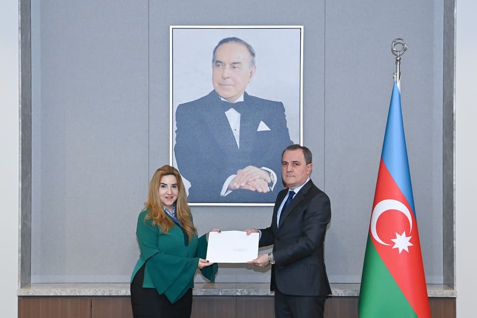 Ceyhun Bayramov Yunanıstanın yeni səfiri ilə görüşüb