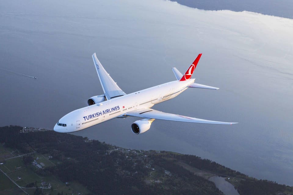 Türkiyə Venesuelaya uçuşları dayandırıb