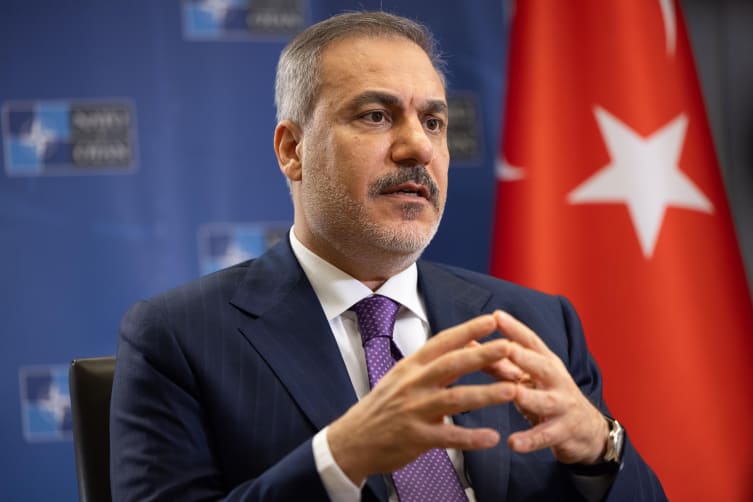 Hakan Fidan Fransaya səfər edəcək