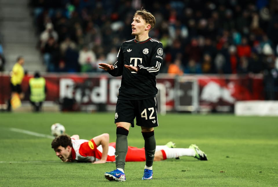 "Bayern Münhen" 17 yaşlı Karl ilə müqaviləni uzatmaq istəyir
