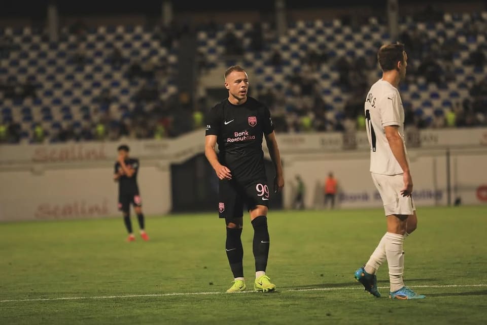 "Sabah" FK serbiyalı hücumçu ilə vidalaşdı
