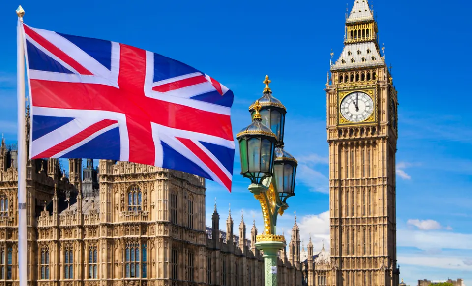 Böyük Britaniya Ukraynaya qoşun yeridilməsinə hazırlıq üçün vəsait ayırıb