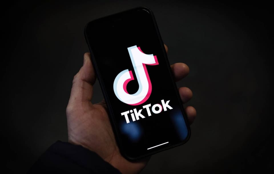 Reuters: TikTok Aİ-də istifadəçi yaşının yoxlanılması proqramını işə salacaq
