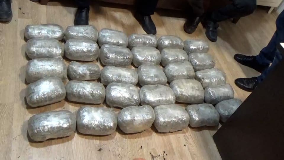 Ötən gün 12 kiloqramdan artıq narkotik vasitə aşkar olunaraq götürülüb