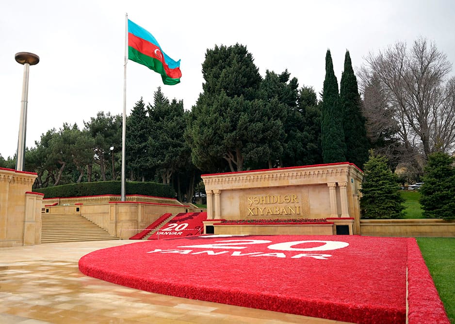 Kəmaləddin Heydərov Şəhidlər xiyabanını ziyarət edib