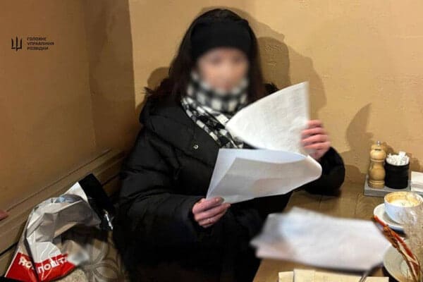 Kiyevdə casusluqda şübhəli bilinən qadın jurnalist saxlanılıb