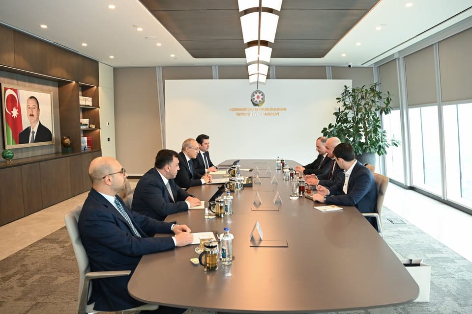Mikayıl Cabbarov "Gabala Beverage Company" şirkətinin təsisçisi ilə görüşüb