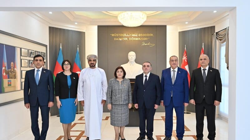 Parlament nümayəndə heyəti Azərbaycanın Oman Sultanlığındakı səfirliyində olub