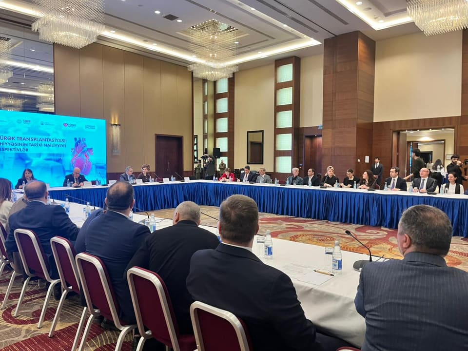 "Qafqazda ilk ürək transplantasiyası: Azərbaycan səhiyyəsinin tarixi nailiyyəti və gələcək perspektivlər" mövzusunda dəyirmi masa keçirilir