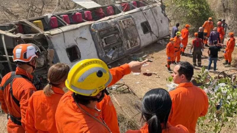 Braziliyada avtobusun aşması nəticəsində 16 nəfər ölüb