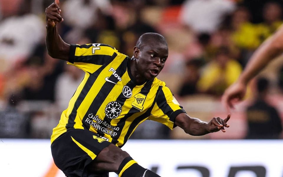 "Fənərbaxça" Fransa millisinin üzvünü transfer edib