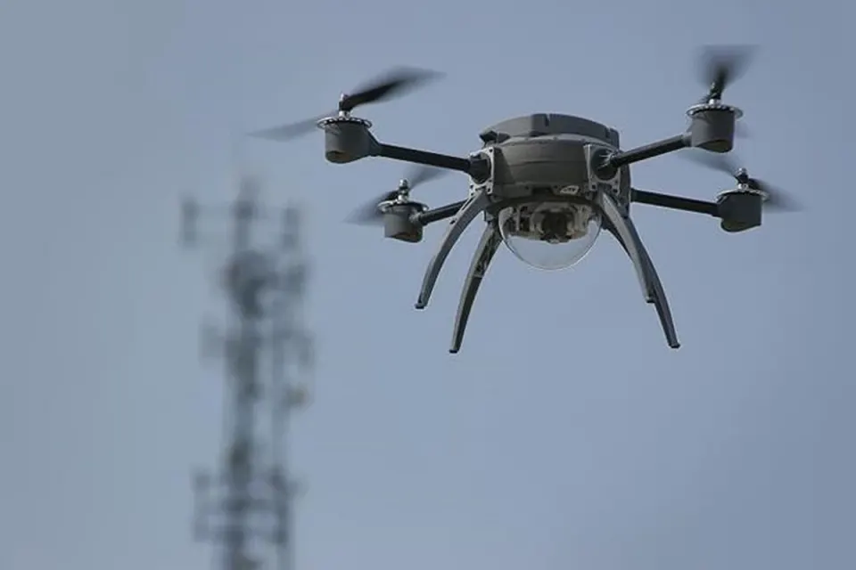 Polşada hərbi hissə ərazisində dron aşkarlandı