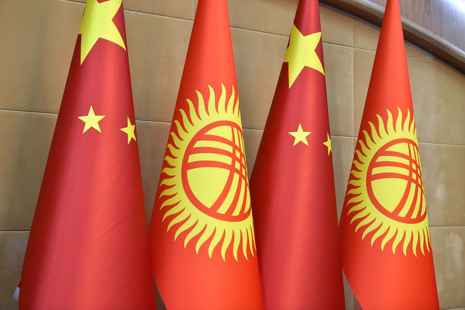 Qırğızıstan Çinlə yük daşımaları üçün elektron icazə sistemi tətbiq edib