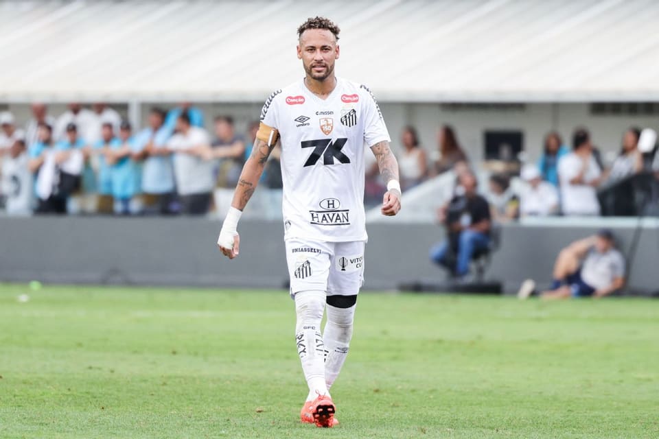 Neymar zədəsini sağaldıb, oynamağa hazırlaşır 