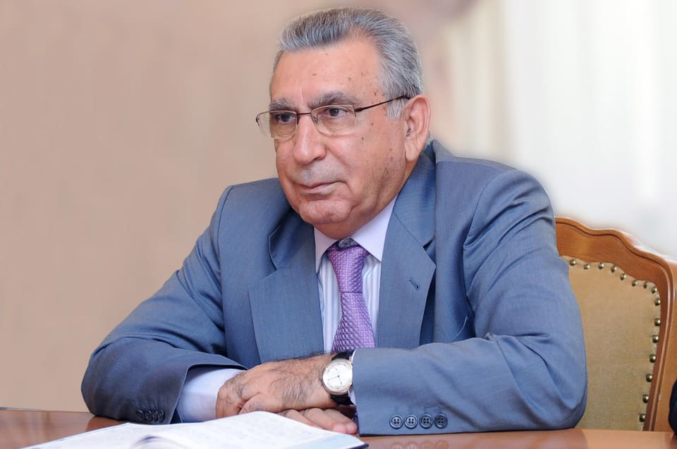 Ramiz Mehdiyevin ev dustaqlığının müddəti uzadılıb