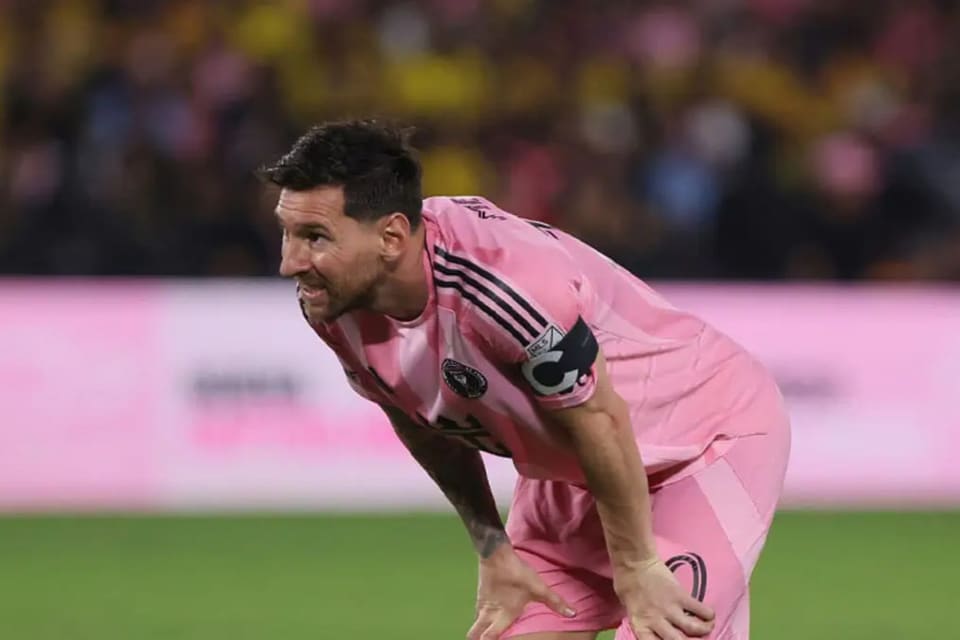 Lionel Messi yoldaşlıq oyununda zədələndi