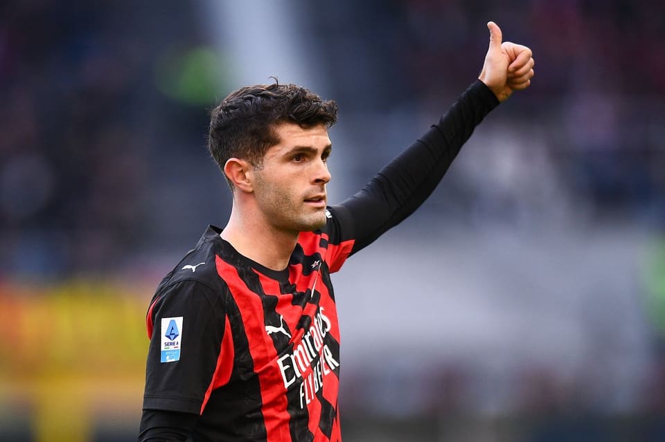 "Liverpul" "Milan"ın amerikalı hücumçusunu transfer etmək istəyir 