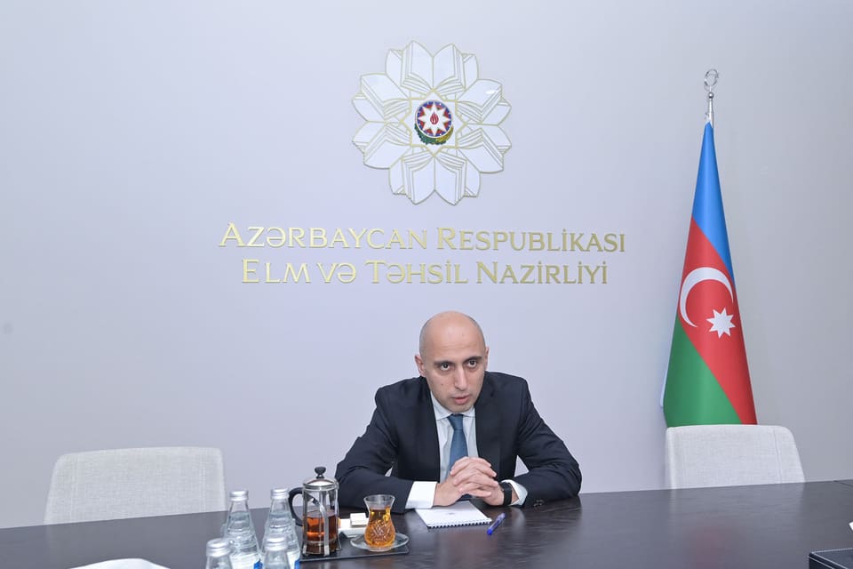 Elm və təhsil naziri “Yüksəliş” müsabiqəsinin qalibləri ilə görüşüb