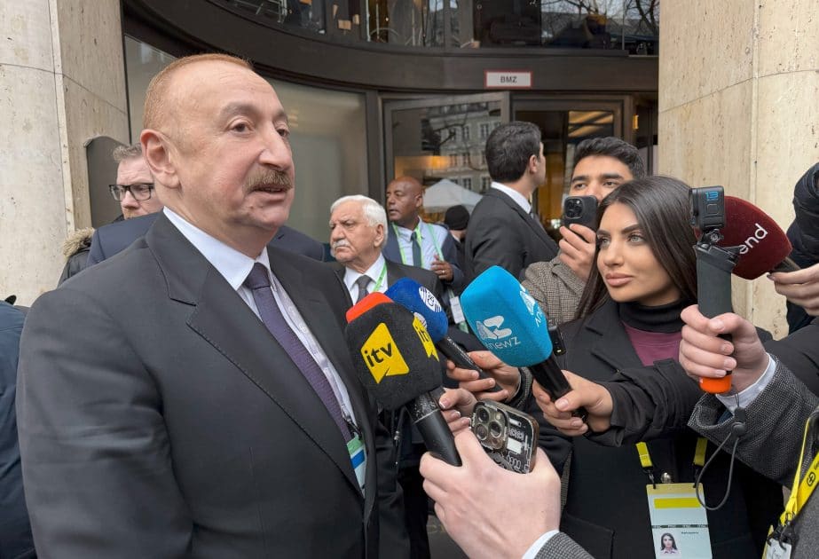 Prezident Münxendə yerli televiziya kanallarına müsahibə verib - VİDEO - YENİLƏNİB