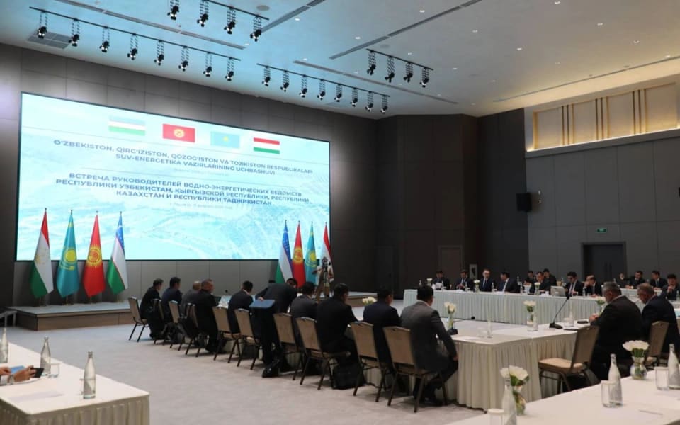 Qazaxıstan, Qırğızıstan və Özbəkistan su və enerji sektorlarında əməkdaşlığı müzakirə edib