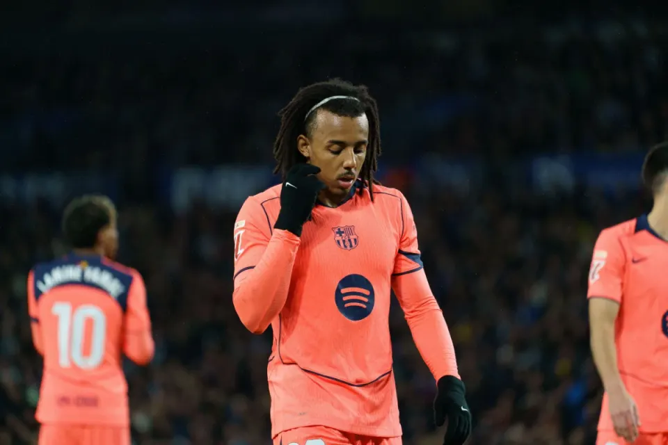 "Real Madrid" "Barselona"nın müdafiəçisini transfer etmək istəyir 