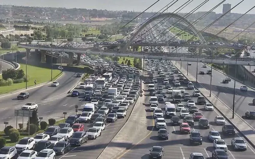 Hazırda Bakıda sıxlıq müşahidə olunan yollar açıqlanıb