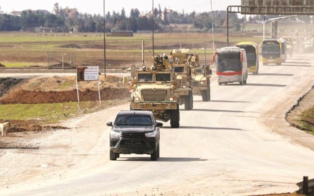 İŞİD məhbusları Suriyadan İraqa köçürülüb