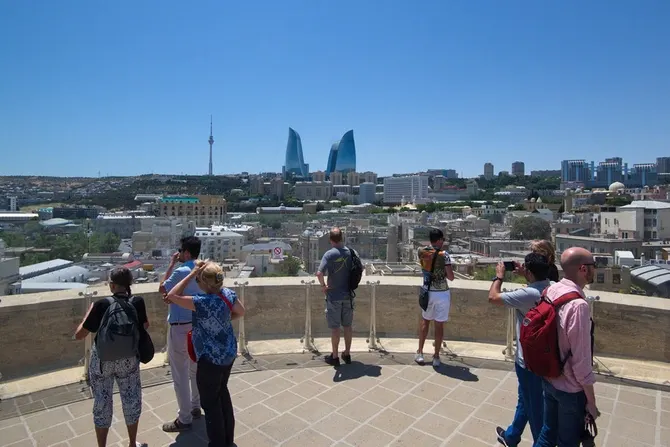 Azərbaycana gələn turistlərin sayı 5%-dən çox artıb