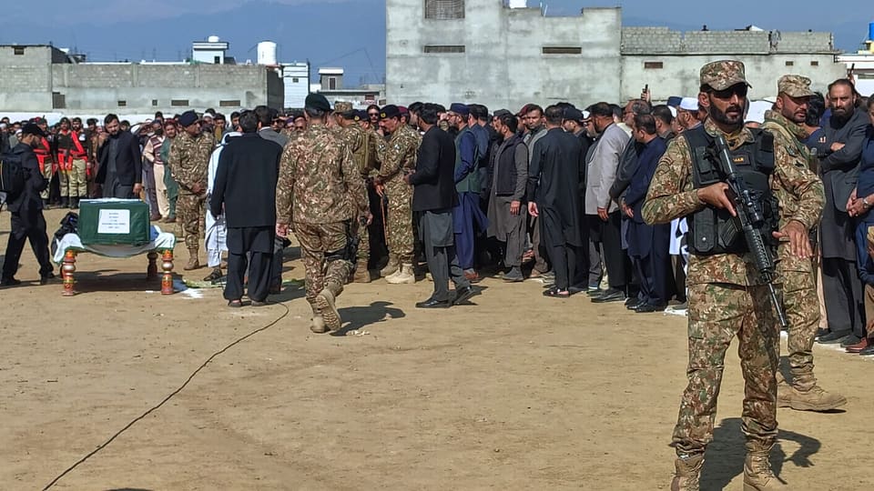 Pakistan HHQ Əfqanıstanın strateji obyektlərinə hava zərbələri endirib