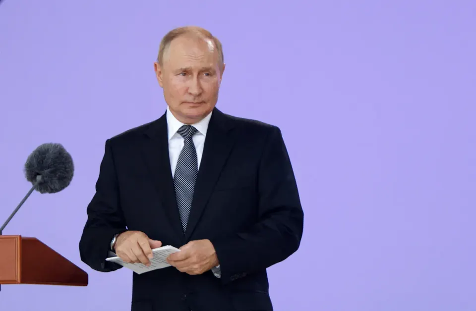 Putin İranla əlaqədar Təhlükəsizlik Şurasının iclasını çağırıb