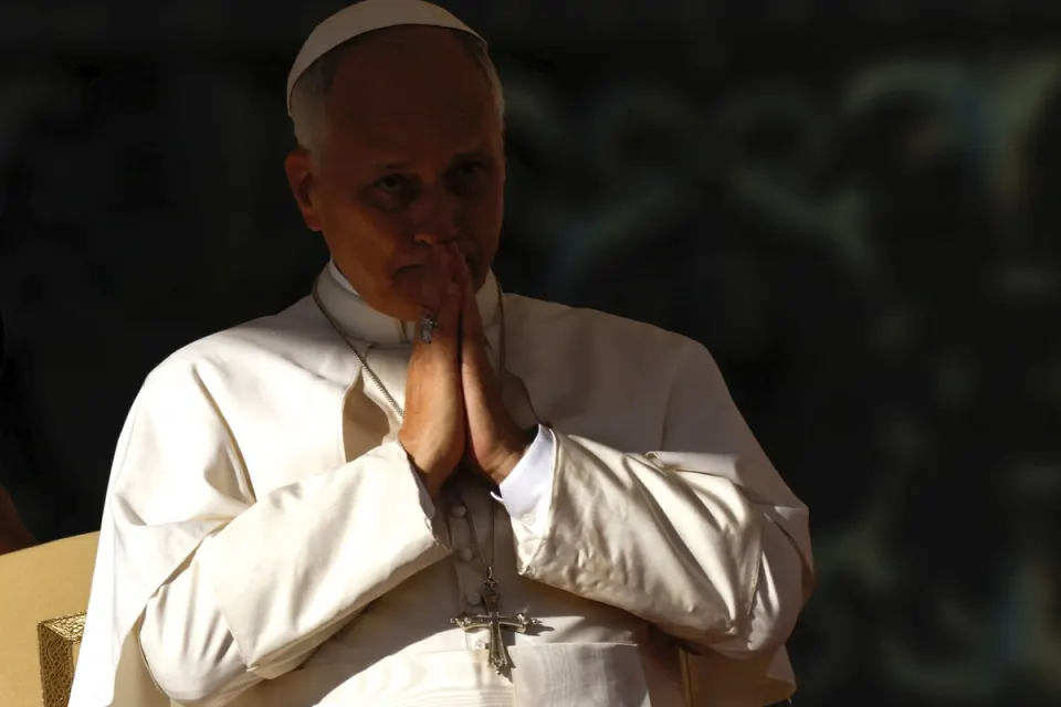 Papa XIV Leo tərəfləri yaranmış vəziyyətə son qoymağa çağırıb