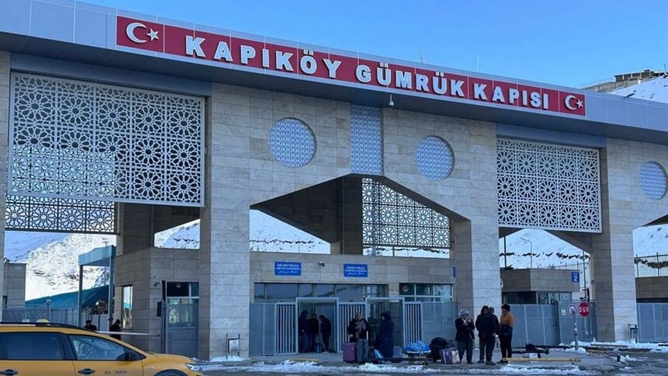 Türkiyə–İran sərhədində sərnişin keçidi qarşılıqlı dayandırıldı