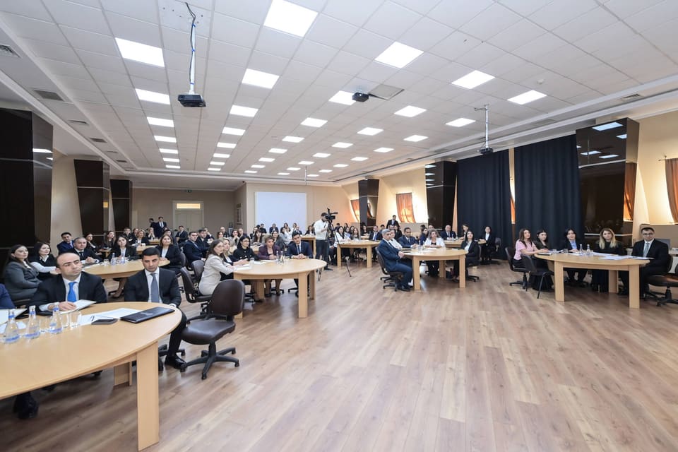 Elm və təhsil naziri yeni təyin olunan məktəb direktorları ilə görüşüb