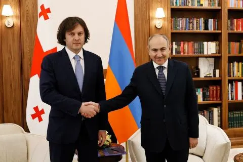 Ermənistan və Gürcüstan Baş nazirləri arasında görüş olub